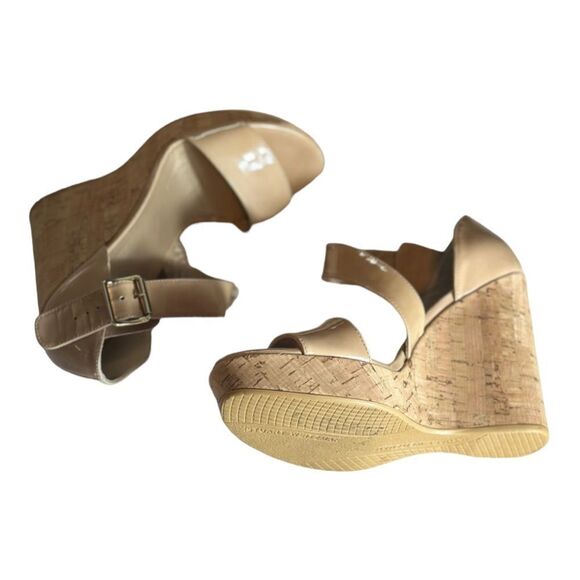 Stuart Weitzman Beige Wedges - Picture 5 of 11
